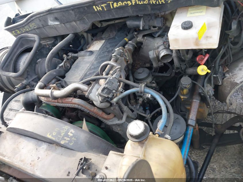 2000 International 4000 4700 VIN: 1HTSCAAP7YH262566 Lot: 43112623