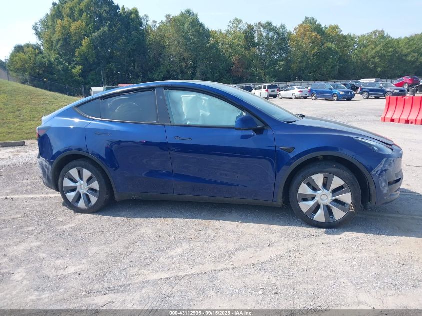 2024 Tesla Model Y Long Range Dual Motor All-Wheel Drive VIN: 7SAYGDEE3RA249918 Lot: 43112935