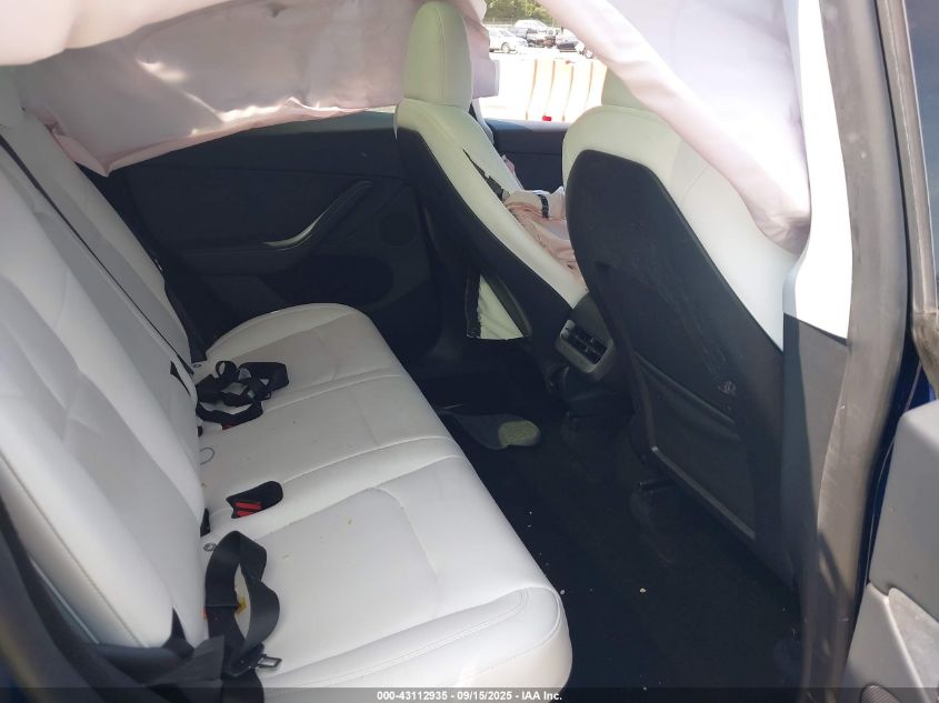 2024 Tesla Model Y Long Range Dual Motor All-Wheel Drive VIN: 7SAYGDEE3RA249918 Lot: 43112935