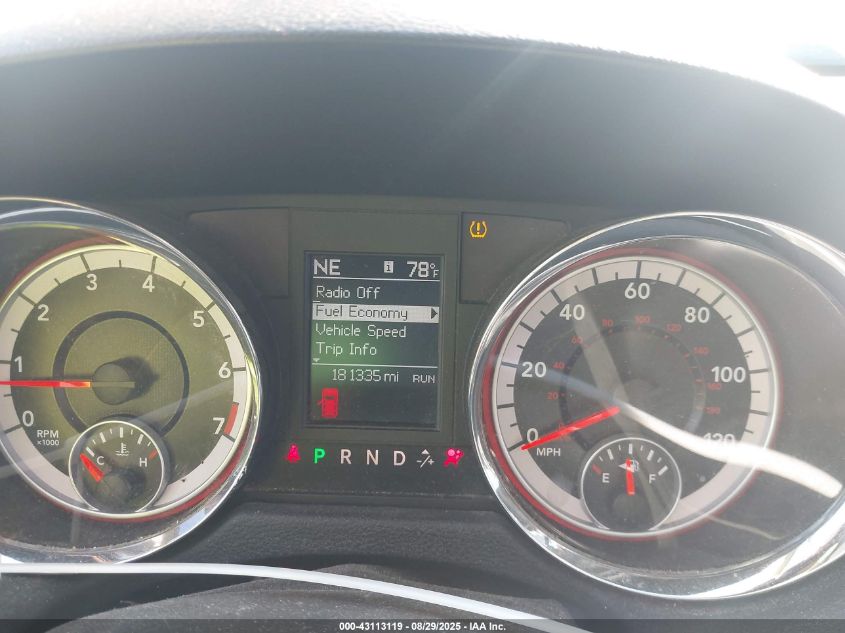 2011 Dodge Grand Caravan Crew VIN: 2D4RN5DG4BR657778 Lot: 43113119