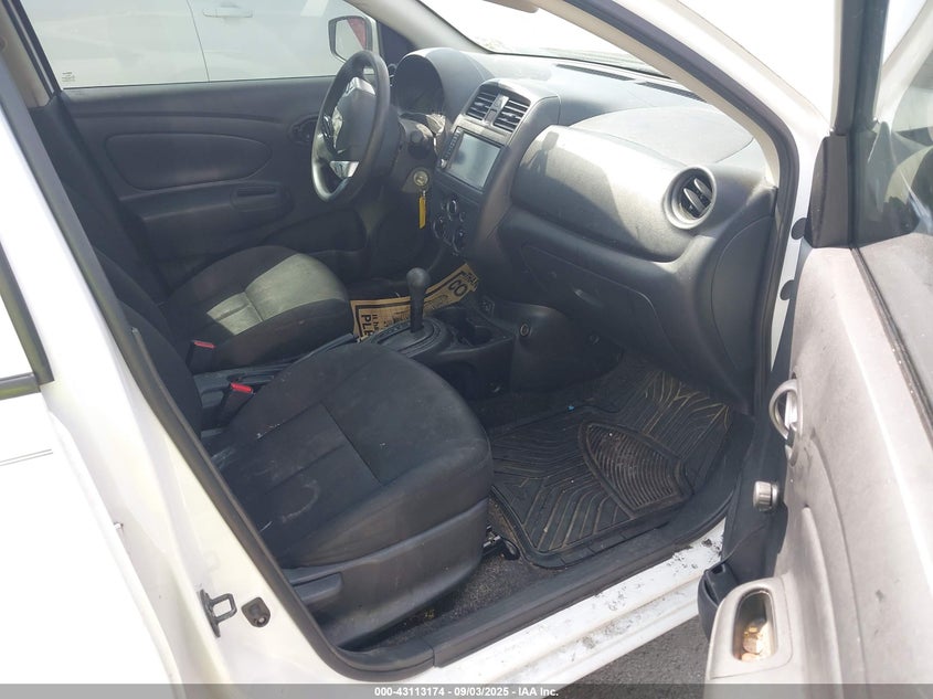 2019 NISSAN VERSA S/S PLUS/SV - 3N1CN7AP1KL820440