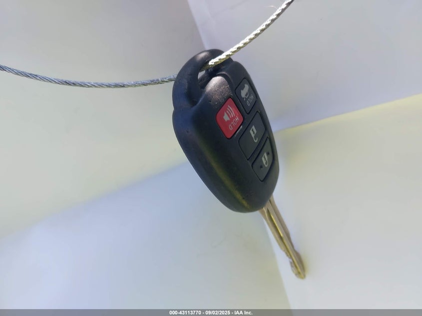 2016 Toyota Corolla Le Plus VIN: 5YFBURHEXGP485488 Lot: 43113770