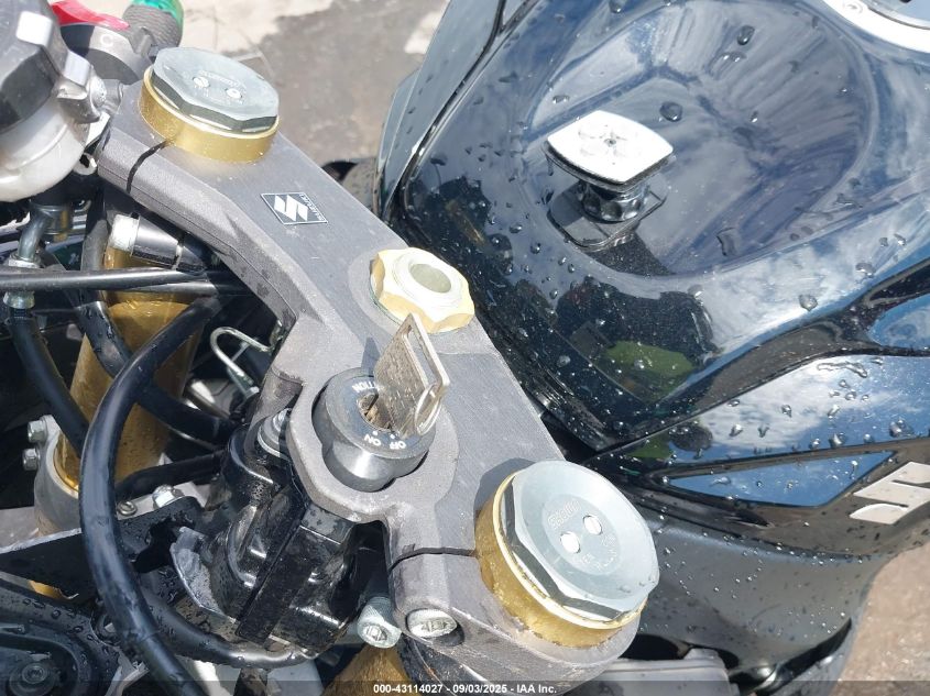 2013 Suzuki Gsx-R750 VIN: JS1GR7MA2D2102582 Lot: 43114027