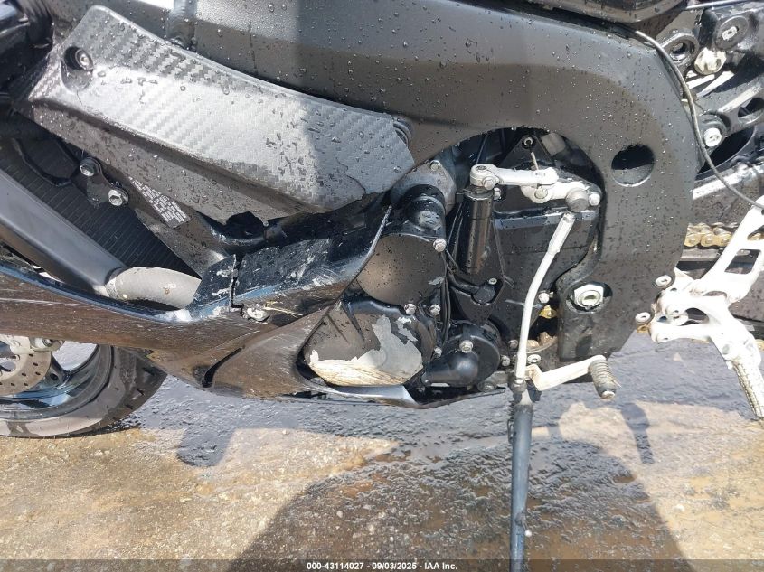 2013 Suzuki Gsx-R750 VIN: JS1GR7MA2D2102582 Lot: 43114027