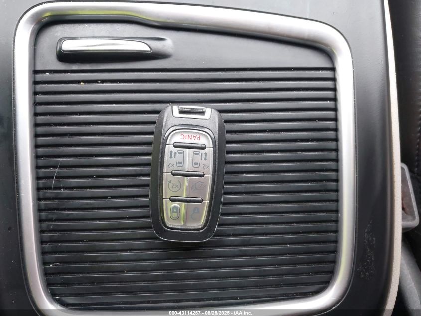 2020 Chrysler Pacifica Limited VIN: 2C4RC1GG1LR289410 Lot: 43114257