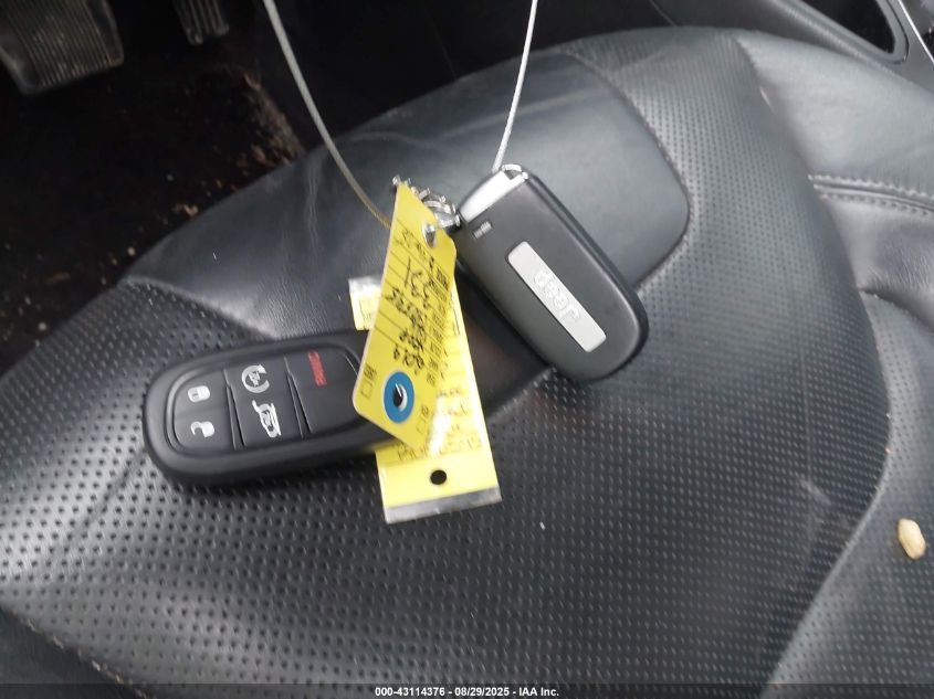 2019 Jeep Cherokee Limited Fwd VIN: 1C4PJLDB7KD190545 Lot: 43114376