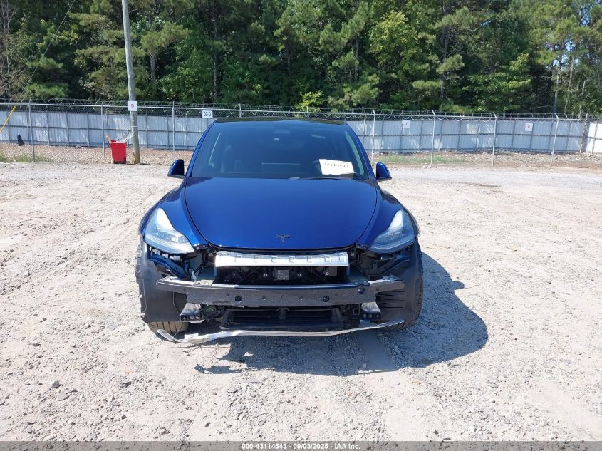2021 Tesla Model Y Long Range Dual Motor All-Wheel Drive VIN: 5YJYGDEE5MF176933 Lot: 43114543