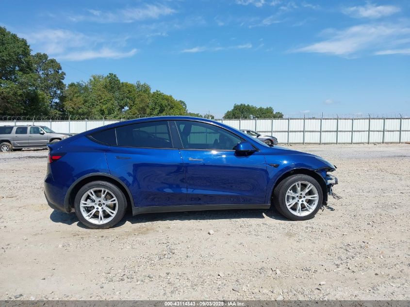 2021 Tesla Model Y Long Range Dual Motor All-Wheel Drive VIN: 5YJYGDEE5MF176933 Lot: 43114543