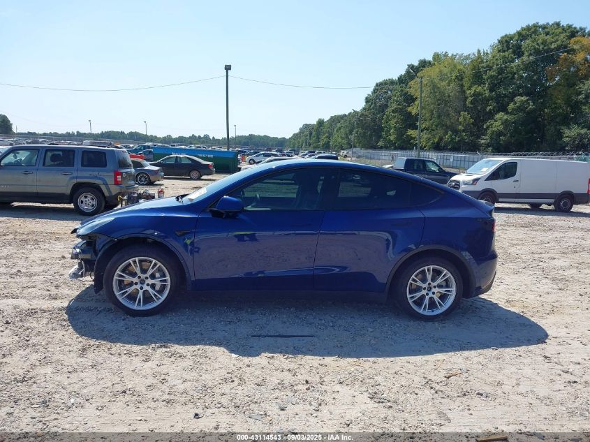 2021 Tesla Model Y Long Range Dual Motor All-Wheel Drive VIN: 5YJYGDEE5MF176933 Lot: 43114543