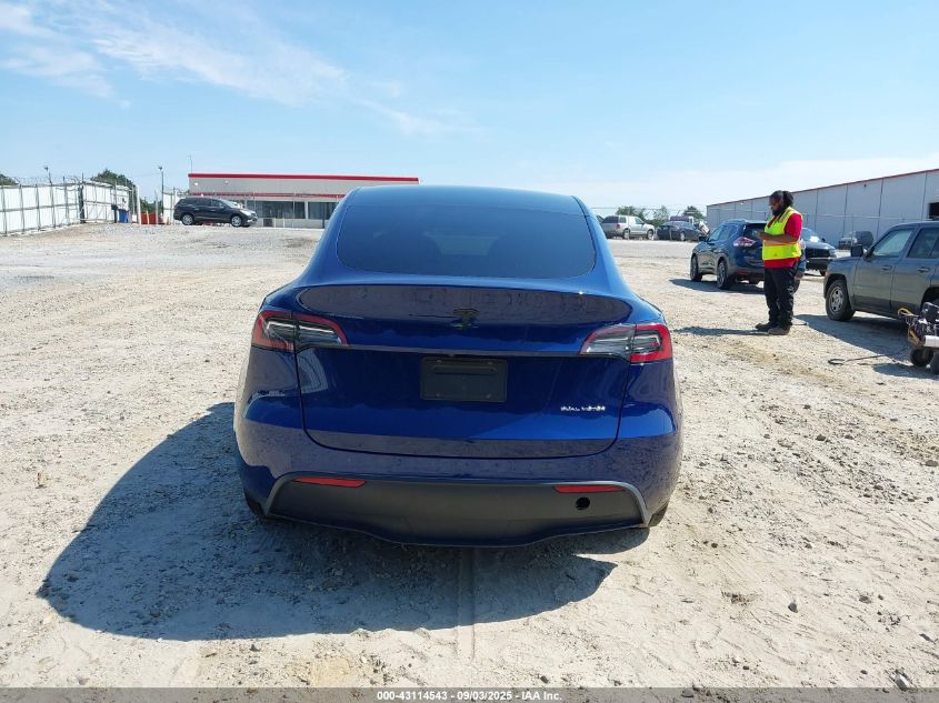 2021 Tesla Model Y Long Range Dual Motor All-Wheel Drive VIN: 5YJYGDEE5MF176933 Lot: 43114543