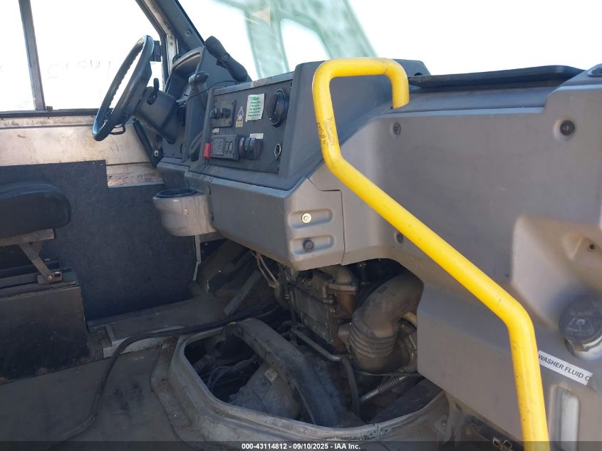 2013 Isuzu Commercial Van VIN: JALB4T170D7W00717 Lot: 43114812