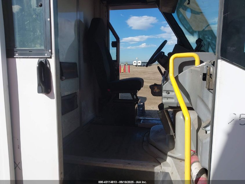 2013 Isuzu Commercial Van VIN: JALB4T178D7W00061 Lot: 43114813