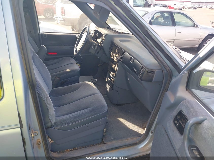1991 DODGE GRAND CARAVAN auction photo 5