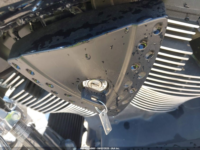 2015 VICTORY MOTORCYCLES VEGAS 8-BALL - 5VPGA36N7F3045347