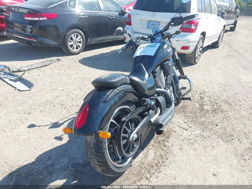 2015 VICTORY MOTORCYCLES VEGAS 8-BALL - 5VPGA36N7F3045347