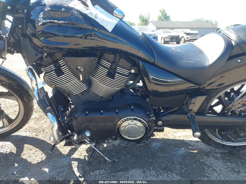 2015 VICTORY MOTORCYCLES VEGAS 8-BALL - 5VPGA36N7F3045347