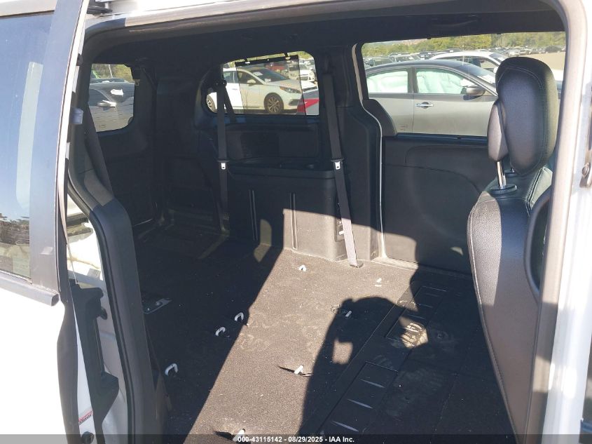 2017 Dodge Grand Caravan Sxt VIN: 2C4RDGCG5HR611950 Lot: 43115142