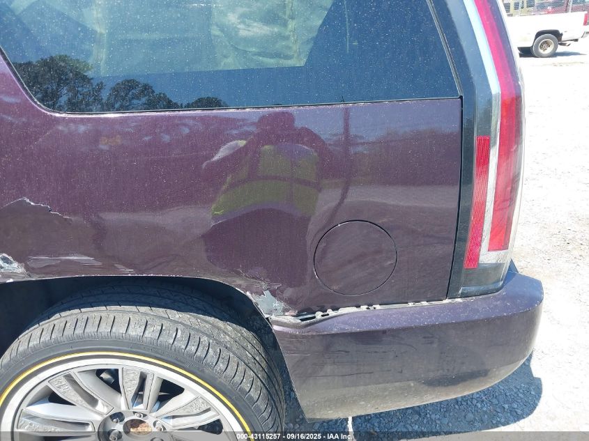 2008 Cadillac Escalade Standard VIN: 1GYEC63888R223082 Lot: 43115257