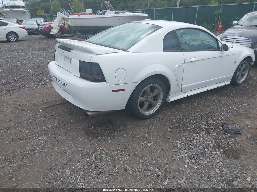 2000 Ford Mustang