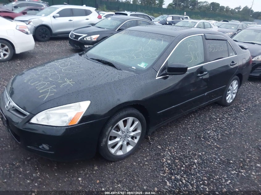 1HGCM66557A032455 2007 HONDA ACCORD photo no. 2