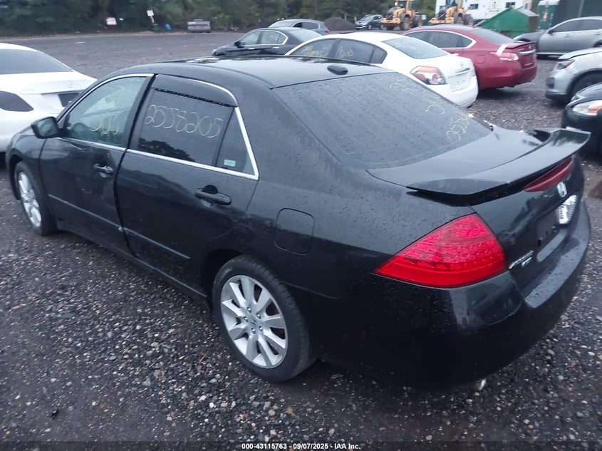 1HGCM66557A032455 2007 HONDA ACCORD photo no. 3