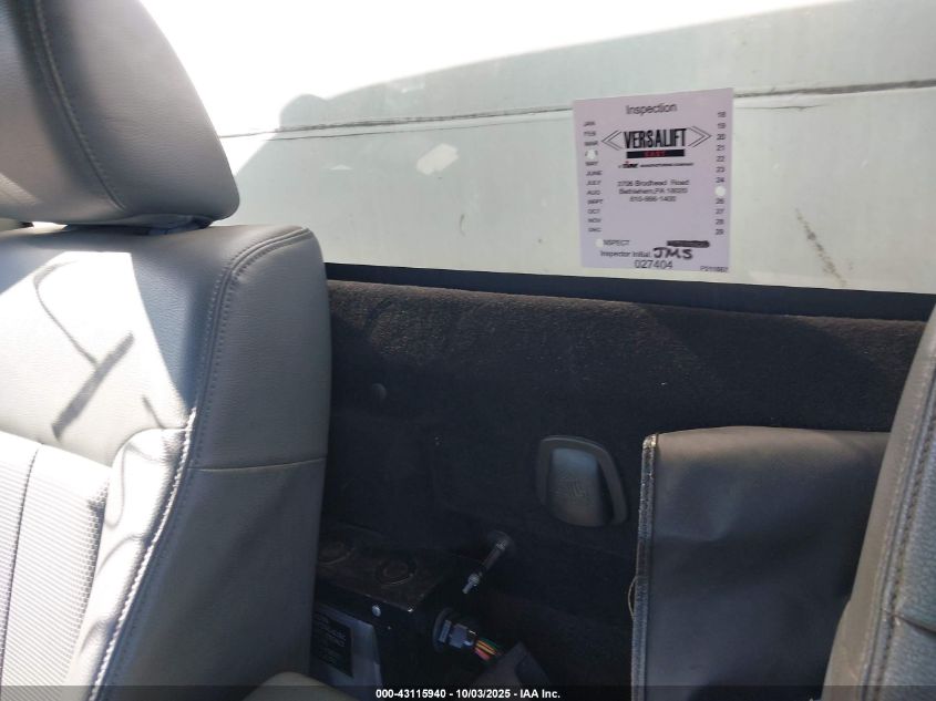 2014 Ford F-450 Chassis Xl VIN: 1FDUF4HY8EEB82554 Lot: 43115940