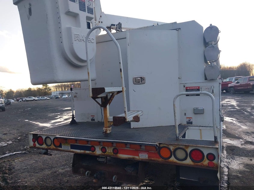 2014 Ford F-450 Chassis Xl VIN: 1FDUF4HY8EEB82554 Lot: 43115940