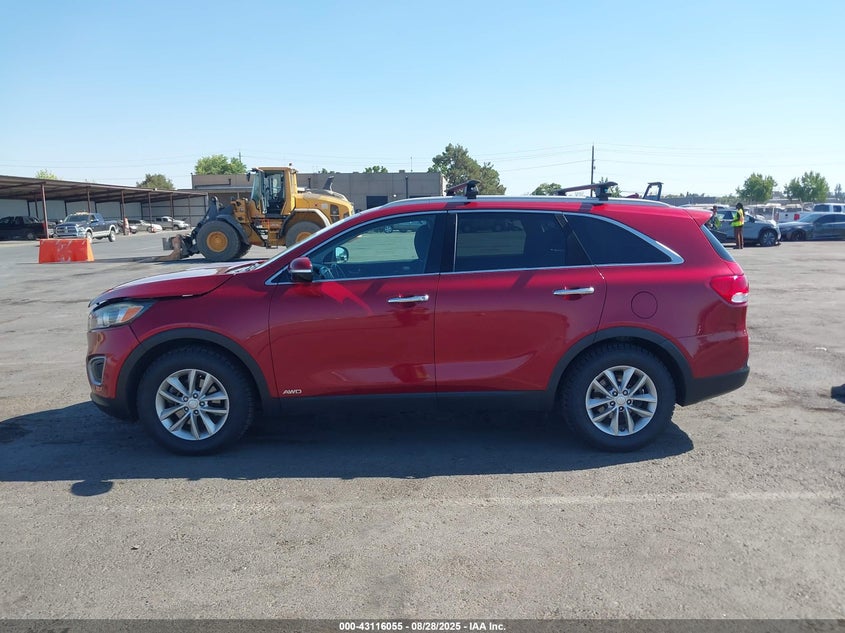2017 KIA SORENTO 2.4L LX - 5XYPGDA30HG282141