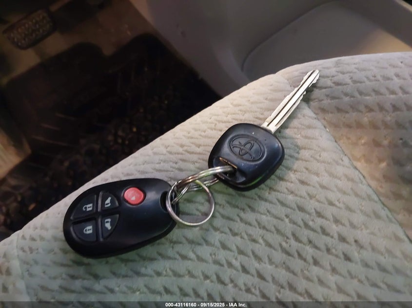 2011 Toyota Sienna Le V6 VIN: 5TDKK3DC3BS117189 Lot: 43116160