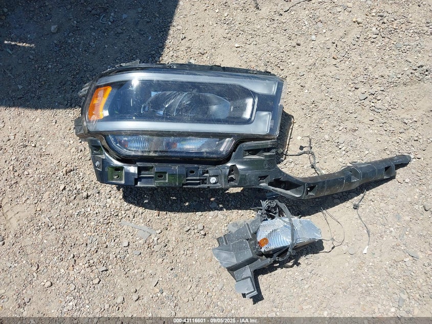 2024 Ram 2500 Laramie 4X4 6'4 Box VIN: 3C6UR5FL3RG345853 Lot: 43116601