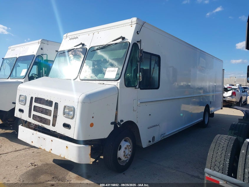 2015 Ford F-59 Commercial Stripped white other gasoline 1F66F5KY3F0A03916 photo #3