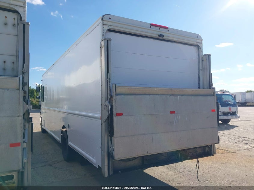 2015 Ford F-59 Commercial Stripped white other gasoline 1F66F5KY8F0A03913 photo #4