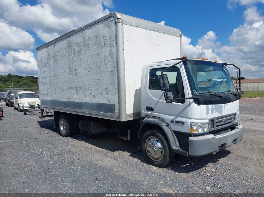2006 Ford Lcf 655A white truck diesel 3FRML55Z46V347735 photo #1