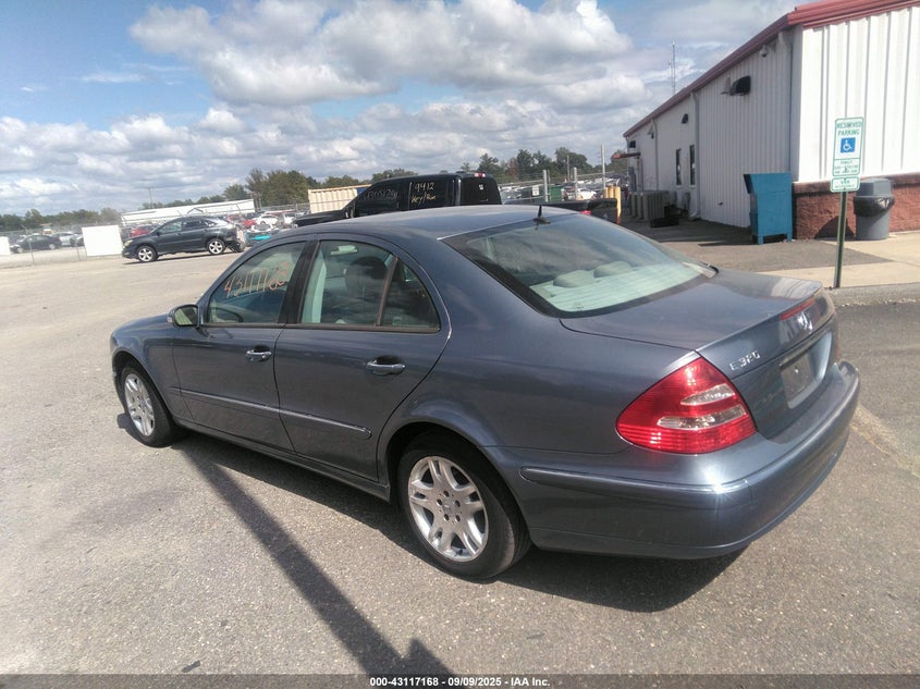 2003 Mercedes-Benz E 320