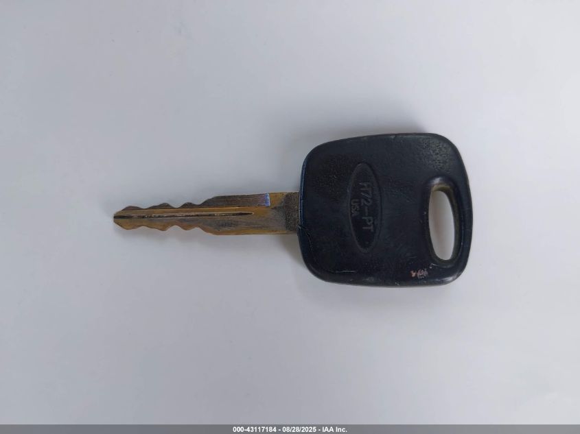 2002 Ford F-150 Xl/Xlt VIN: 1FTRF17222KC00694 Lot: 43117184