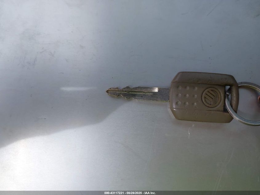 2005 Mercury Grand Marquis Ls/Lse VIN: 2MEFM75W35X617338 Lot: 43117221