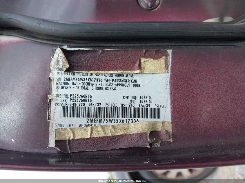 2005 Mercury Grand Marquis Ls/Lse VIN: 2MEFM75W35X617338 Lot: 43117221