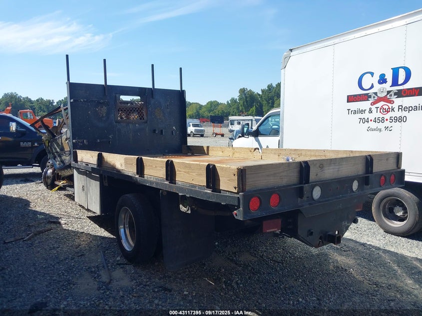1HTKJPVK4PH588136 2023 CHEVROLET SILVERADO photo no. 4