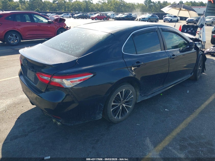 2018 TOYOTA CAMRY SE 4T1B11HK9JU144881