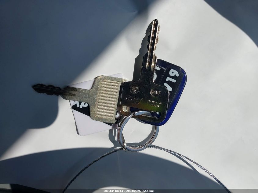 2015 Isuzu Commercial Van VIN: JALB4T170F7W00395 Lot: 43118044