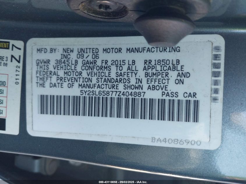 2007 Pontiac Vibe VIN: 5Y2SL65877Z404887 Lot: 43118058