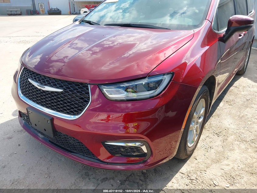 2023 Chrysler Pacifica Touring L VIN: 2C4RC1BG0PR588383 Lot: 43118152