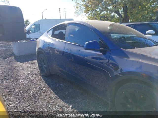 2022 Tesla Model Y Long Range Dual Motor All-Wheel Drive VIN: 7SAYGDEE6NF424157 Lot: 43118303