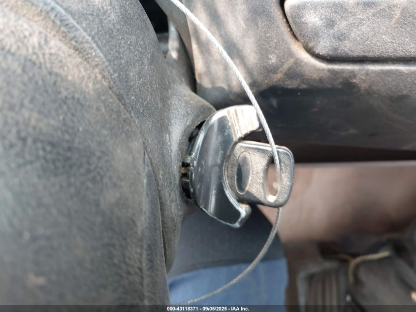 1996 Ford F350 VIN: 1FDKF38F0TEA45430 Lot: 43118371