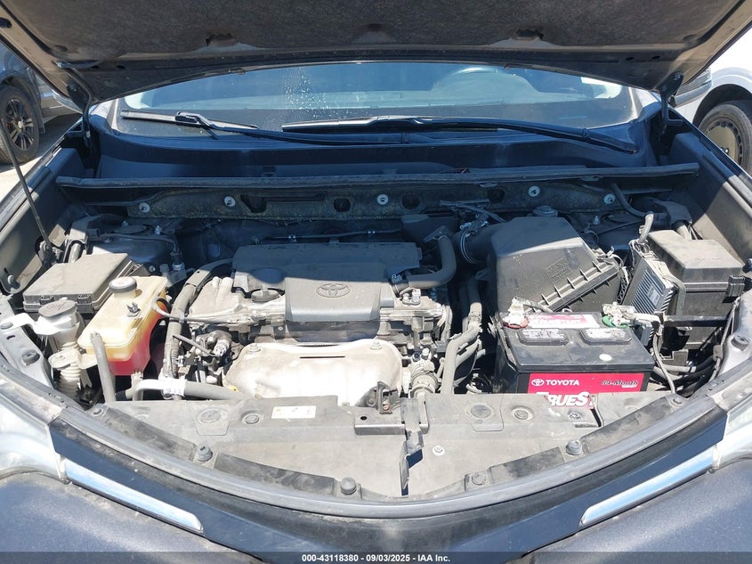 2018 TOYOTA RAV4 ADVENTURE/XLE JTMWFREV7JJ740190