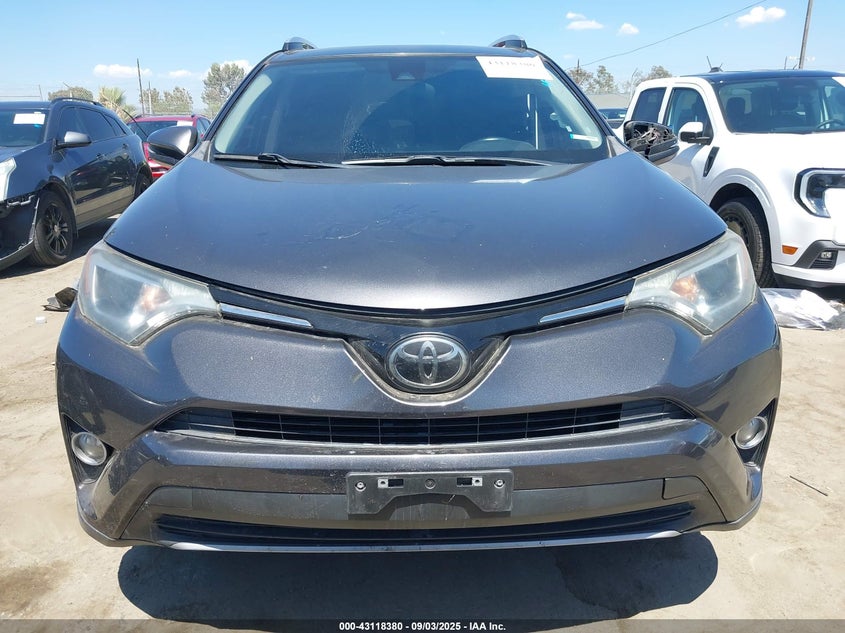 2018 TOYOTA RAV4 ADVENTURE/XLE JTMWFREV7JJ740190