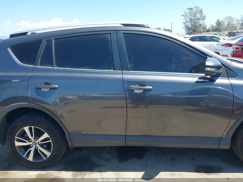 2018 TOYOTA RAV4 ADVENTURE/XLE JTMWFREV7JJ740190