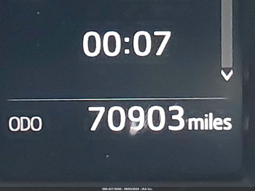 2018 TOYOTA RAV4 ADVENTURE/XLE JTMWFREV7JJ740190