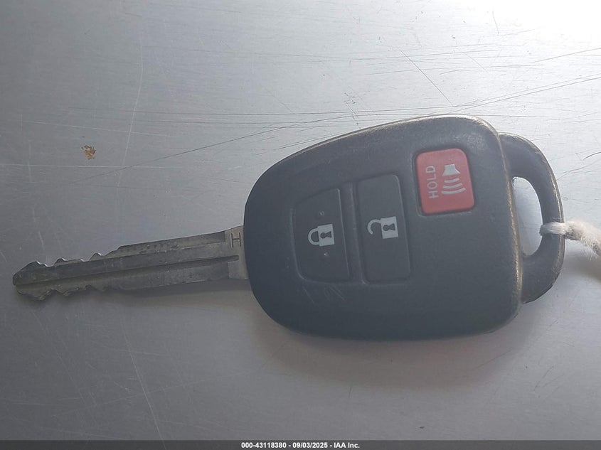 2018 TOYOTA RAV4 ADVENTURE/XLE JTMWFREV7JJ740190