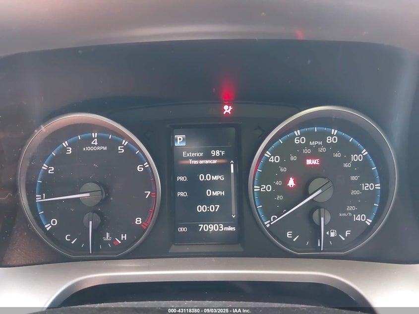 2018 TOYOTA RAV4 ADVENTURE/XLE JTMWFREV7JJ740190